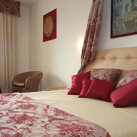 Relax Acquaviva - Tuscany Hills ホテル